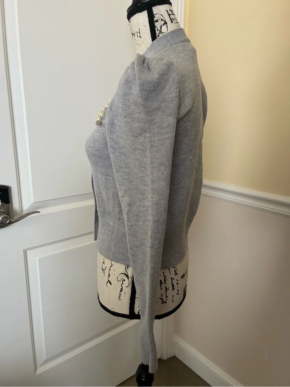 NWOT Kate spade Pearl embellished hearts grey cardigan long sleeve x small